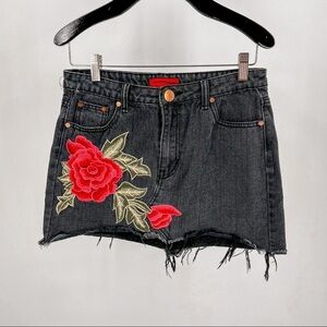 Signature8 black jeans skirt with red flower embroidered